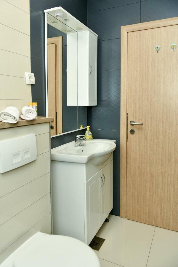 Apartman Karla Apartment ยูบุสกี ภายนอก รูปภาพ